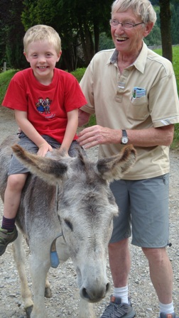 Grandpaandgrandson